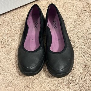 Ecco flats, size 38